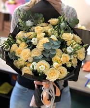 Букет птица счастья в Фалёнки Букет цветов из: Розы и Лизиантусы в Фалёнки